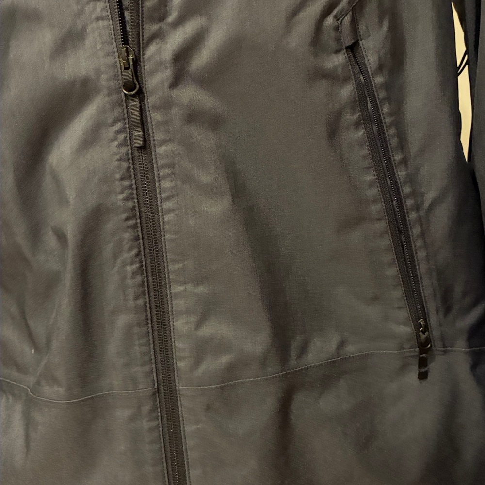 The North Face insulated jacket - Picture 7 of 8